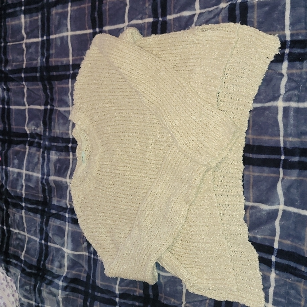 Ladies crop top sweater